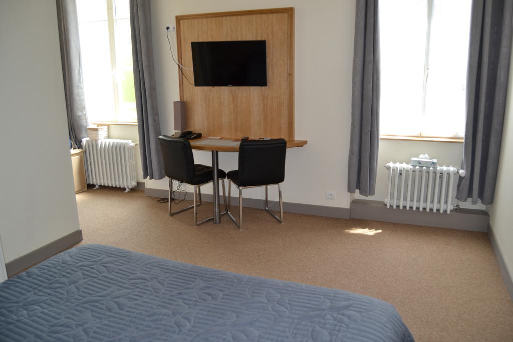 Hostellerie De La Poste Кламсі Номер фото